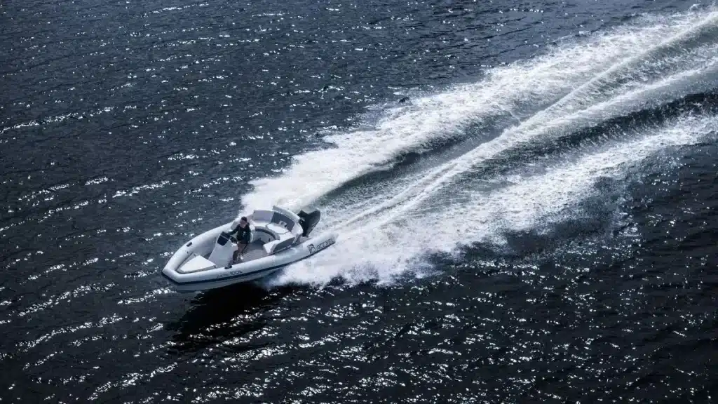 powerful electric boat engine
